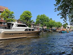 Canal View Stay Amsterdam