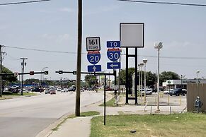 Executive Inn of Arlington, Near AT&T Stadium