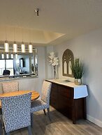 Cozy and Spacious 2B Condo w Private Balcony and Fireplace