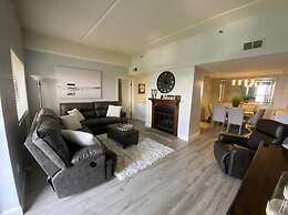 Cozy and Spacious 2B Condo w Private Balcony and Fireplace