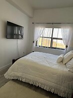 Cozy and Spacious 2B Condo w Private Balcony and Fireplace