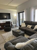 Cozy and Spacious 2B Condo w Private Balcony and Fireplace