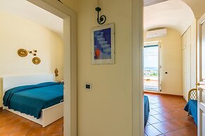 Blu Infinity Terrace on Ischia Center