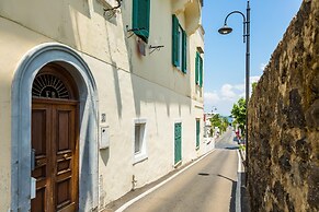 Blu Infinity Terrace on Ischia Center