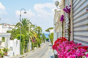 Blu Infinity Terrace on Ischia Center