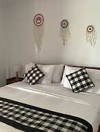 Tinggian Hill Retreat