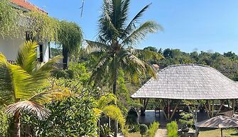 Tinggian Hill Retreat