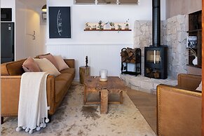 The Moorings Lakehouse