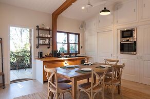 The Moorings Lakehouse