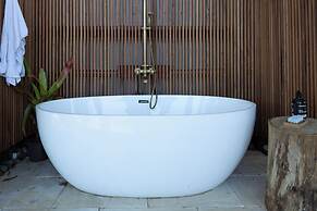 The Moorings Lakehouse