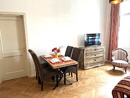Amazing Apartment Zborovska