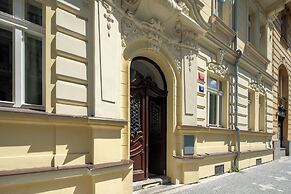 Amazing Apartment Zborovska