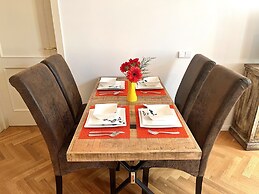 Amazing Apartment Zborovska