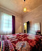 Old House korolistavi