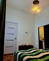 Old House korolistavi