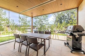 AWAUMI Fujikawaguchiko Resort