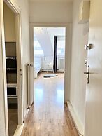 Yooneet Boutique Studio 2' Train Station