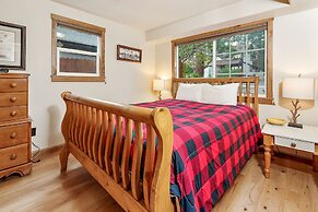 Mallard Landing Lakefront