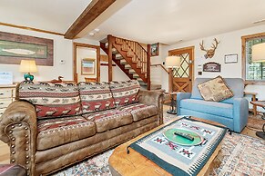 Mallard Landing Lakefront