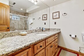 Mallard Landing Lakefront