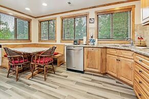 Mallard Landing Lakefront