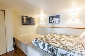 Bear Claw Cabin