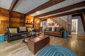 The Cozy Bear Cabin