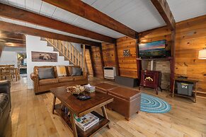 The Cozy Bear Cabin