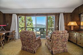 The Cottage at Sawmill Cove Lakefront