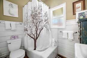 The Cottage at Sawmill Cove Lakefront