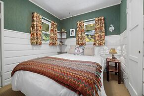 The Cottage at Sawmill Cove Lakefront