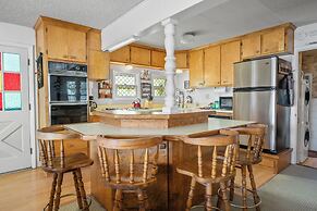 The Cottage at Sawmill Cove Lakefront