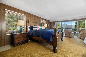 The Cottage at Sawmill Cove Lakefront