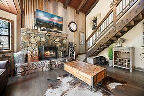 Modern Moonridge Manor