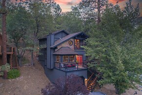 Modern Moonridge Manor