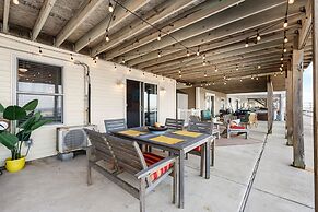 Waterfront North Wildwood Family Retreat