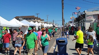 Waterfront North Wildwood Family Retreat