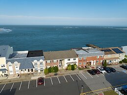 Waterfront North Wildwood Family Retreat