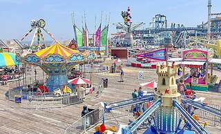 Waterfront North Wildwood Family Retreat