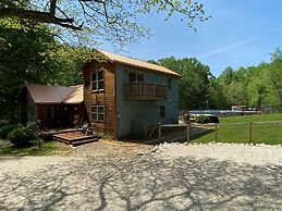 Private Retreat w Pool Hot Tub and Dining Hall