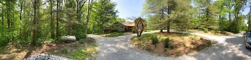 Private Retreat w Pool Hot Tub and Dining Hall