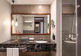 Mandarin Bay Resort & Spa