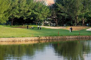 Clover Greens Golf Course and Resort