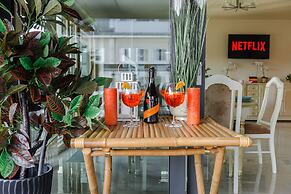 Lumina stylish and new apart in Warsaw