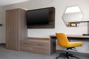 Holiday Inn Express and Suites Alton St Louis Area by IHG