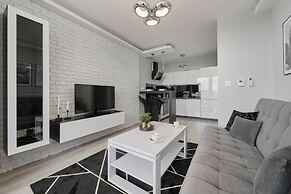 Odra Tower Apartment by Renters Prestige