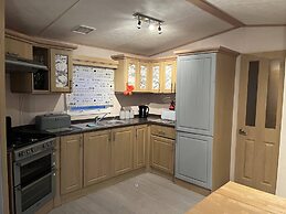 3 Bedroom 6 Berth Pets go Free van With Decking