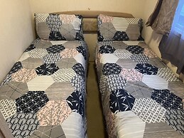 3 Bedroom 6 Berth Pets go Free van With Decking