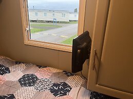 3 Bedroom 6 Berth Pets go Free van With Decking