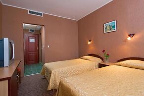 Kris Hotel